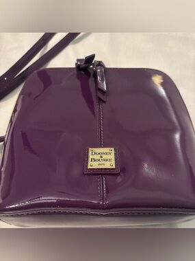 VTG Dooney & Bourke Plum Purple Patent Leather Trixie Crossbody Double Zip Shiny